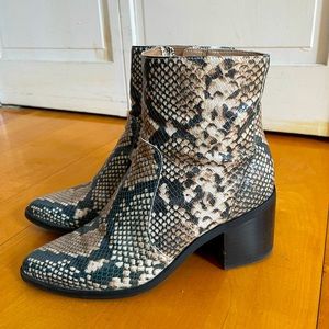 Treasure & Bond Fern Bottie